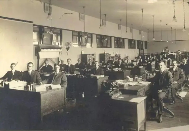 Evolution Of Office Patterns Before And After The COVID-19 Epidemic