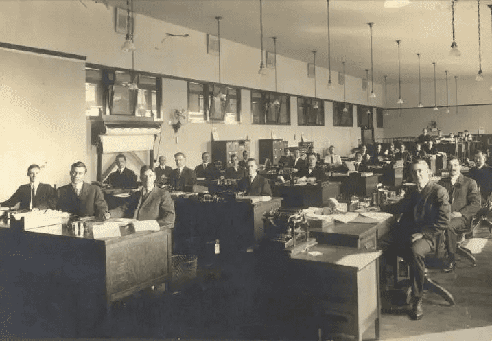 Evolution Of Office Patterns Before And After The COVID-19 Epidemic